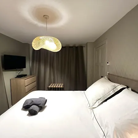 Holiday home Maison En Pleine Foret A 10min De Reims Saint-Brice-Courcelles